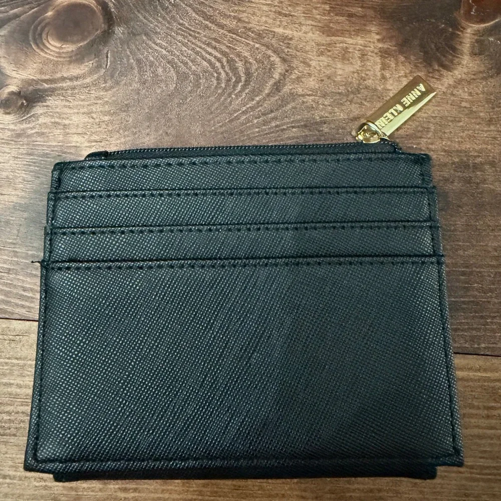 Anne Klein Black Saffiano Bifold Wallet Gold Lion Logo Zipper Pocket Card Holder